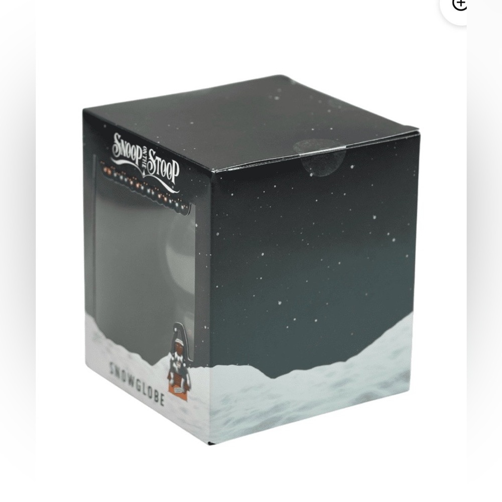 Snoop on the Stoop NIP Snow Globe - Picture 3 of 3